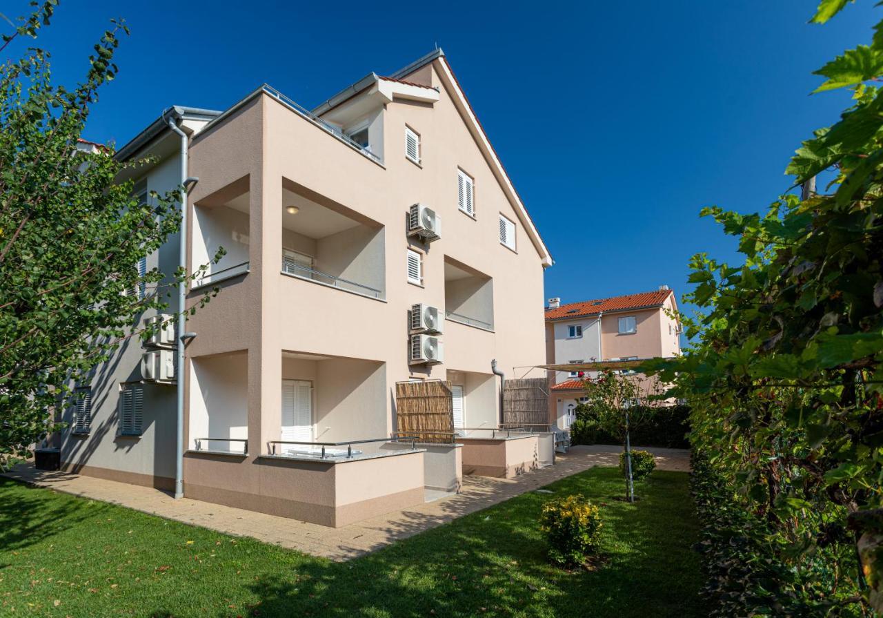 Apartments Crnekovic V Baška Exterior foto